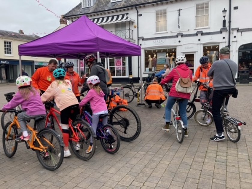 Community cycling stall